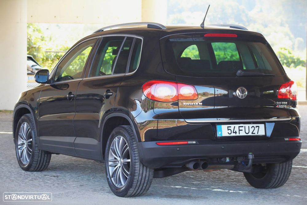 VW Tiguan 2.0 TDI Sport 4Motion - 11