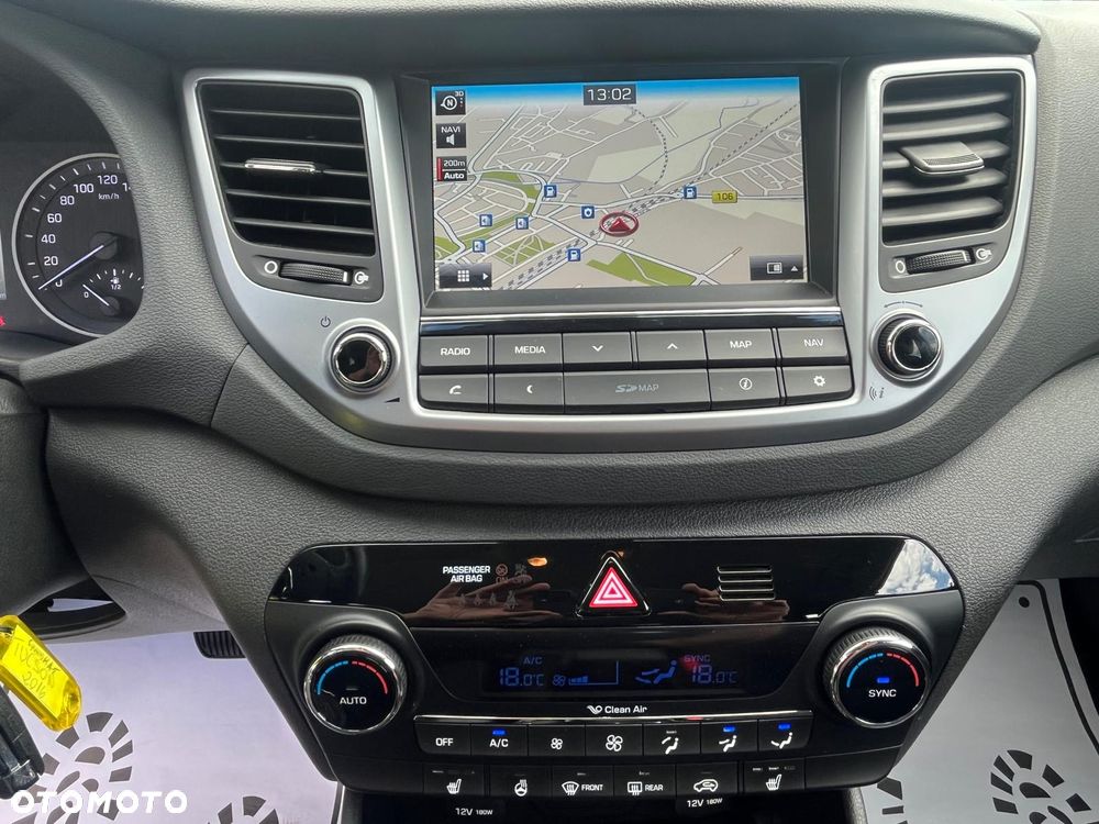 Hyundai Tucson 1.7 CRDI BlueDrive Comfort 2WD DCT - 11
