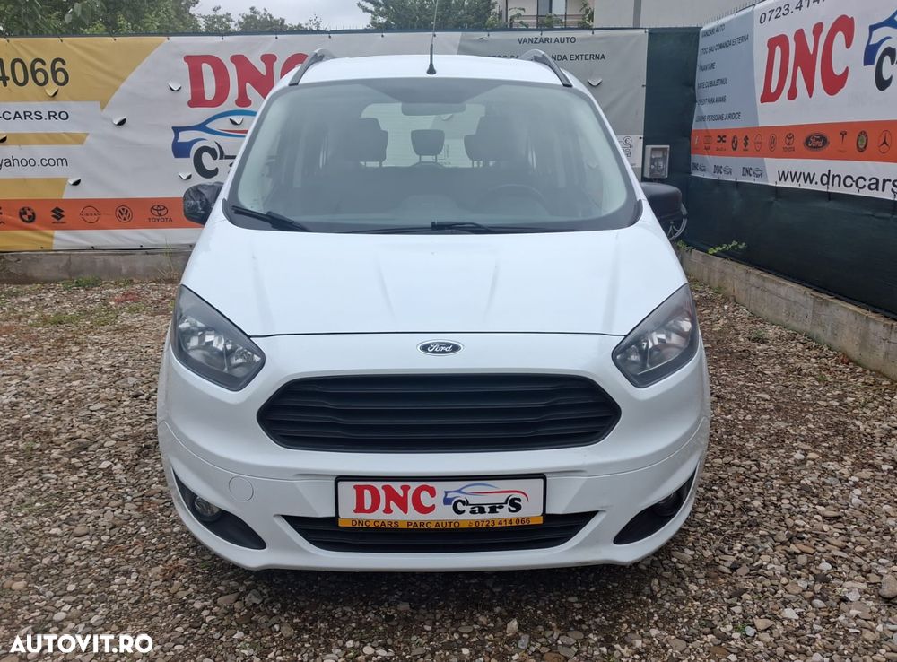 Ford Tourneo Courier 1.5 TDCi S&S Ambiente - 14