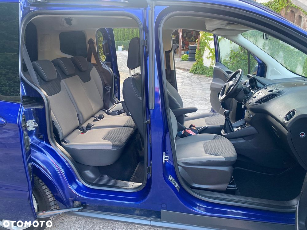 Ford Tourneo Courier 1.0 EcoBoost S&S Ambiente - 14