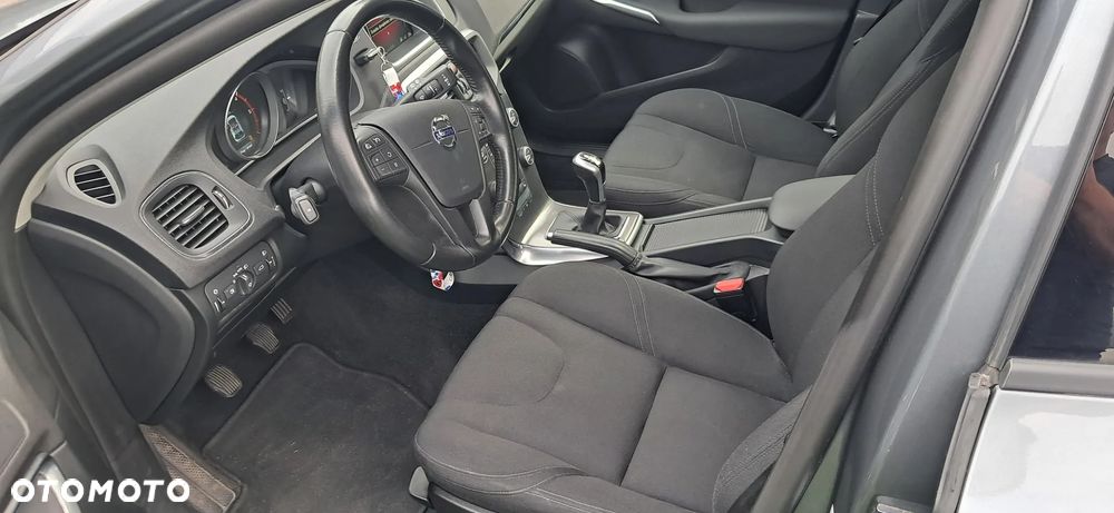 Volvo V40 - 11
