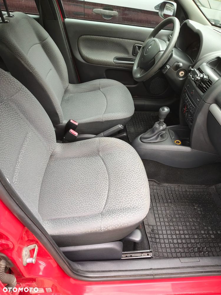 Renault Clio 1.2 Campus - 11