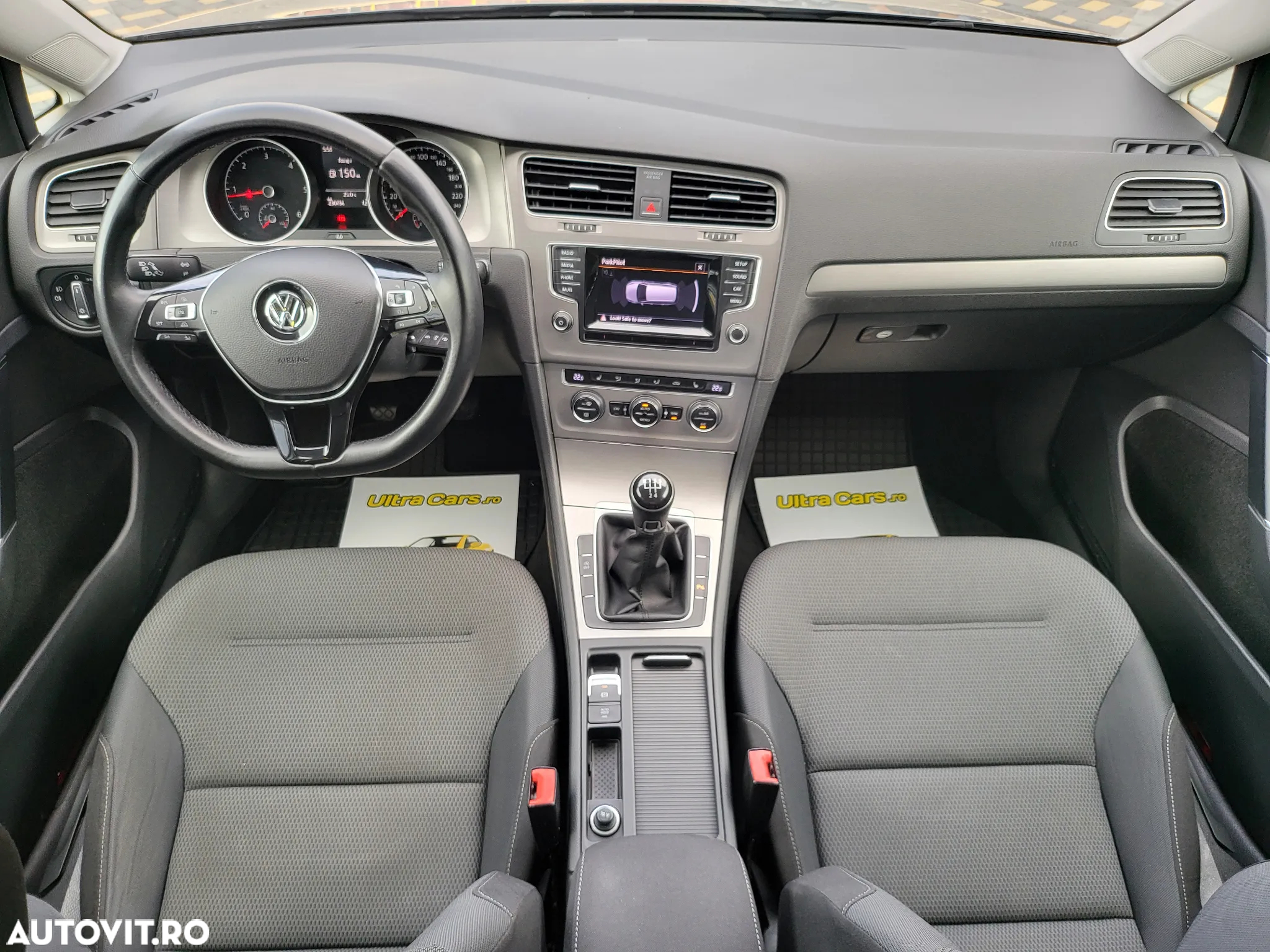 Volkswagen Golf 1.6 TDI BMT Comfortline - 9