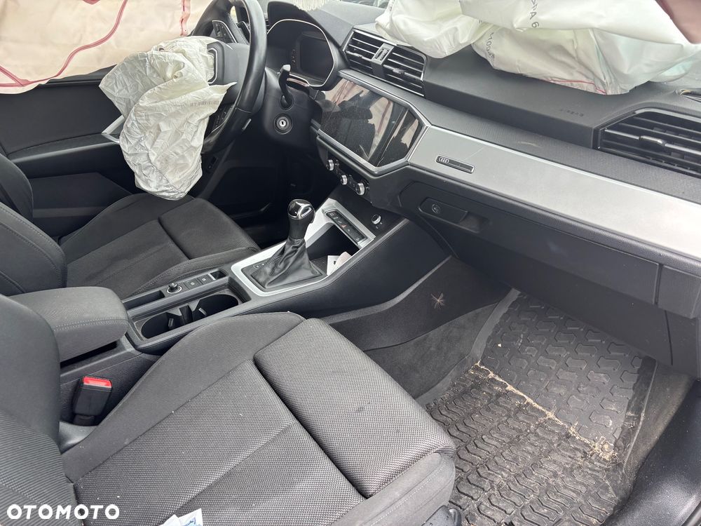 Audi Q3 45 TFSIe S tronic - 13