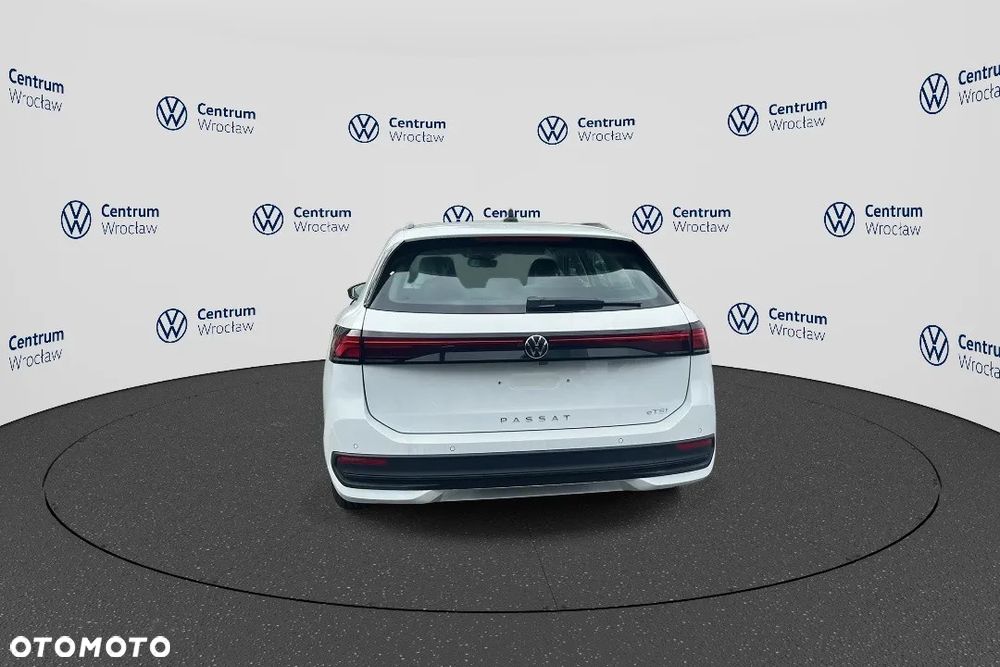Volkswagen Passat 1.5 TSI EVO Essence DSG - 4