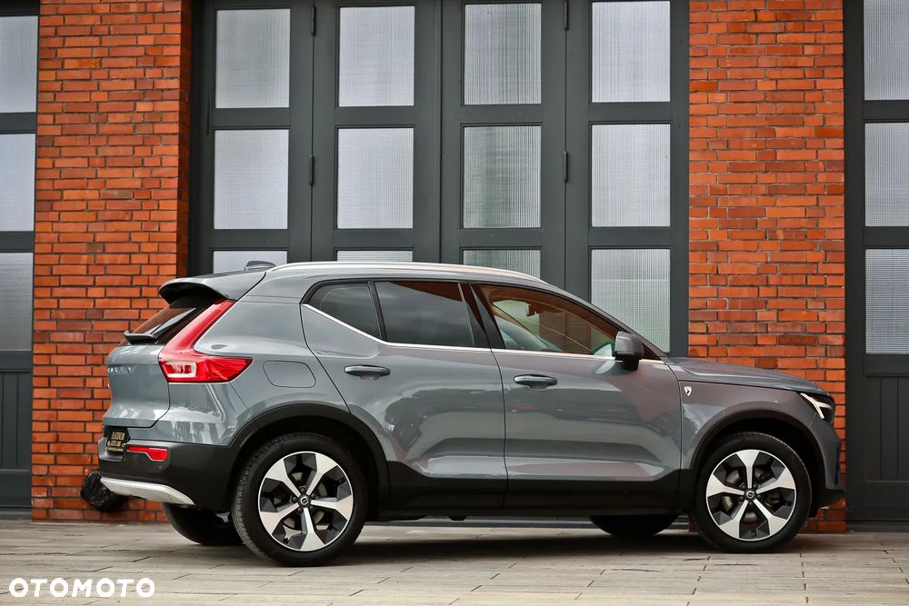 Volvo XC 40 B4 AWD Plus Bright - 17