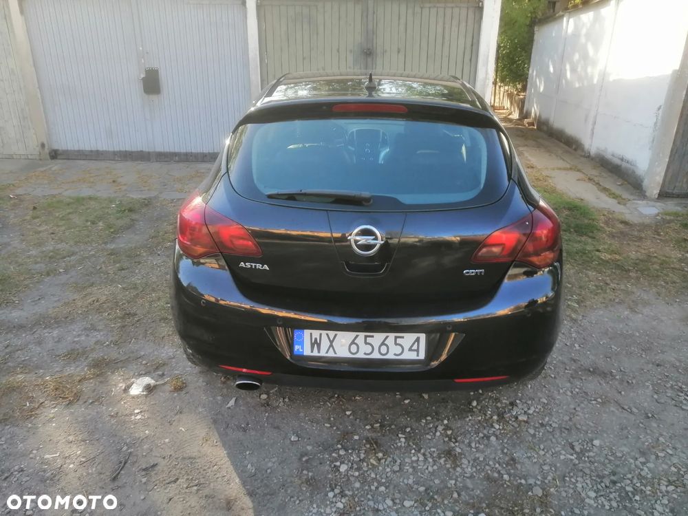 Opel Astra 2.0 CDTI Cosmo - 4