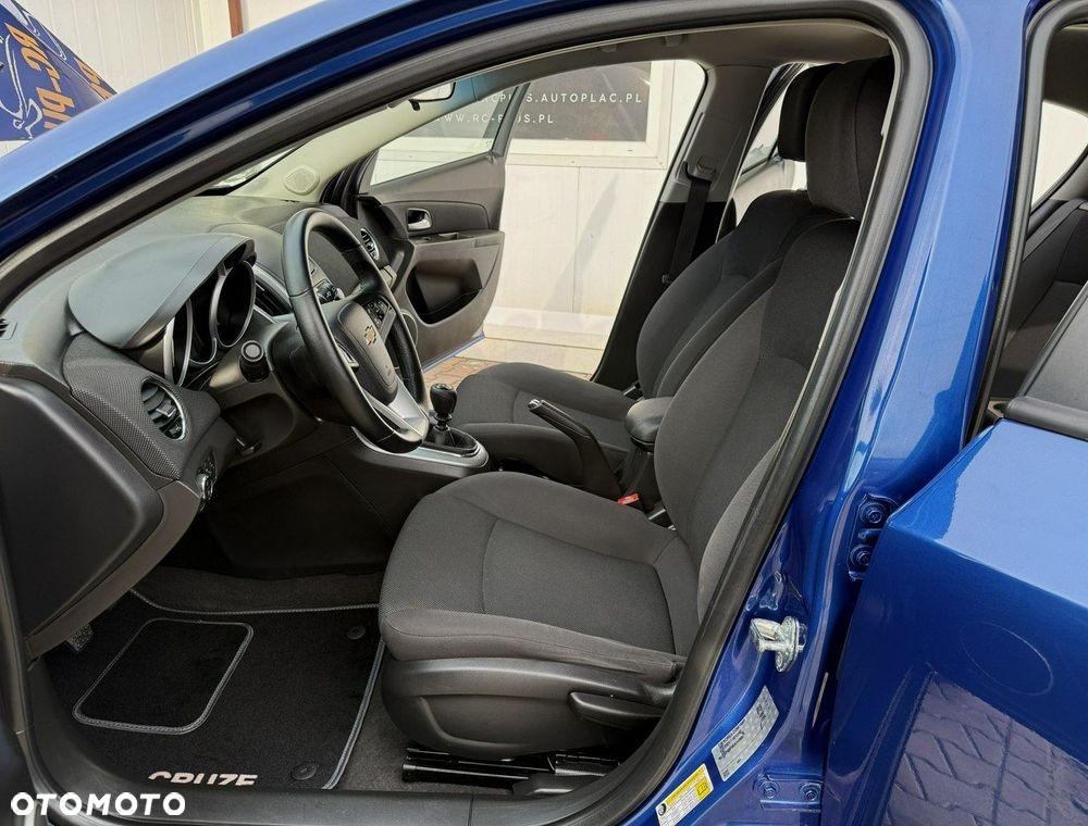 Chevrolet Cruze 1.4 LT - 17