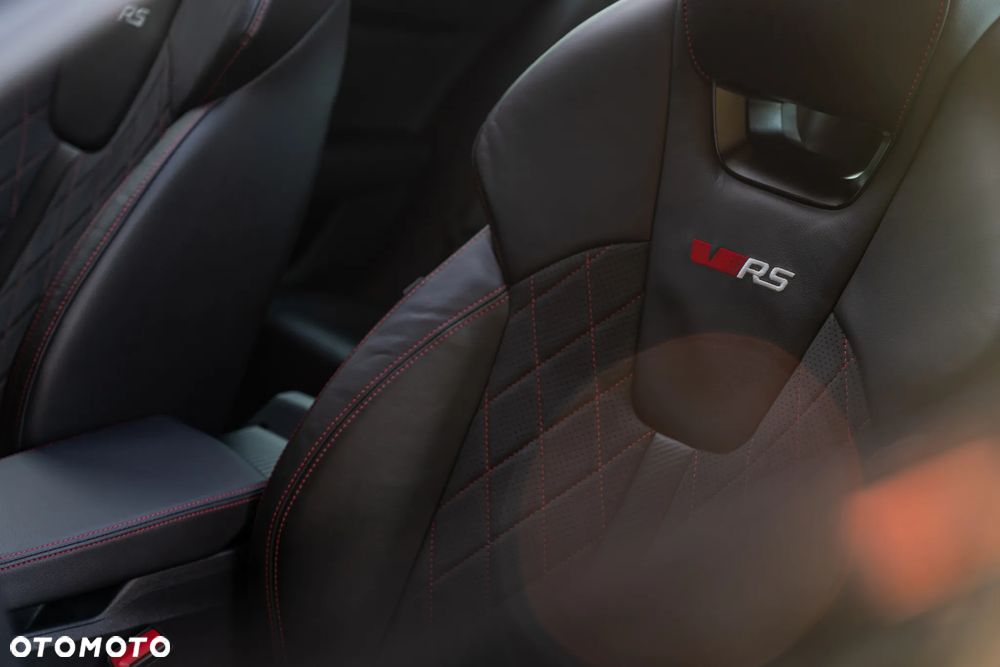 Skoda Octavia 2.0 TSI RS DSG - 24