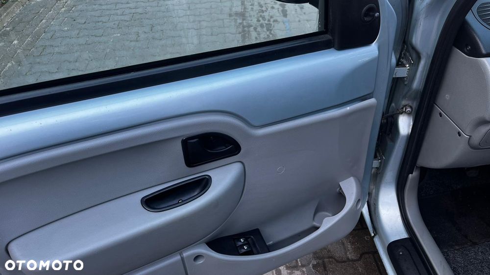 Renault Kangoo 1.2 16V Campus - 13