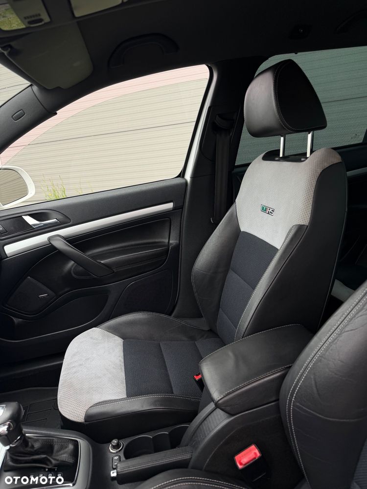 Skoda Octavia 2.0 TDI DPF RS DSG - 11