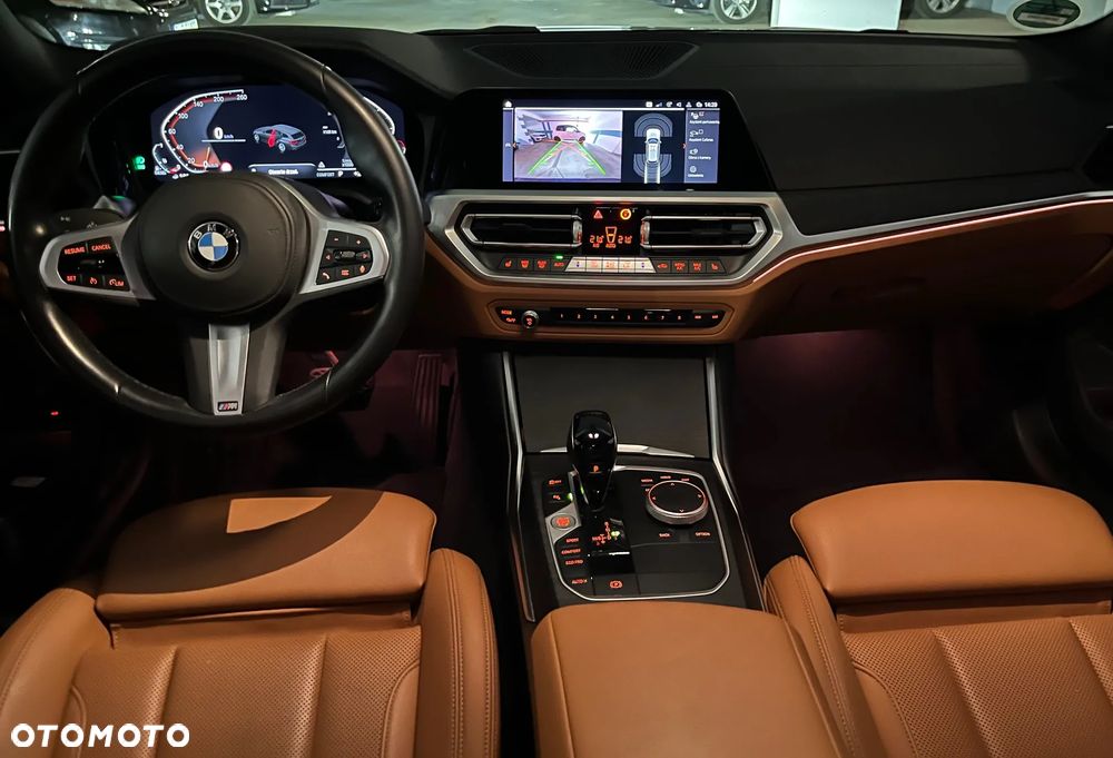 BMW Seria 3 318d Touring Luxury Line - 33