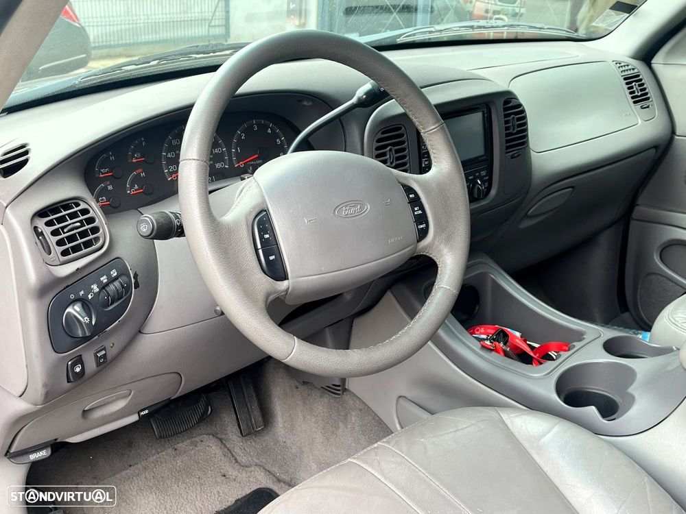 Ford Expedition - 13