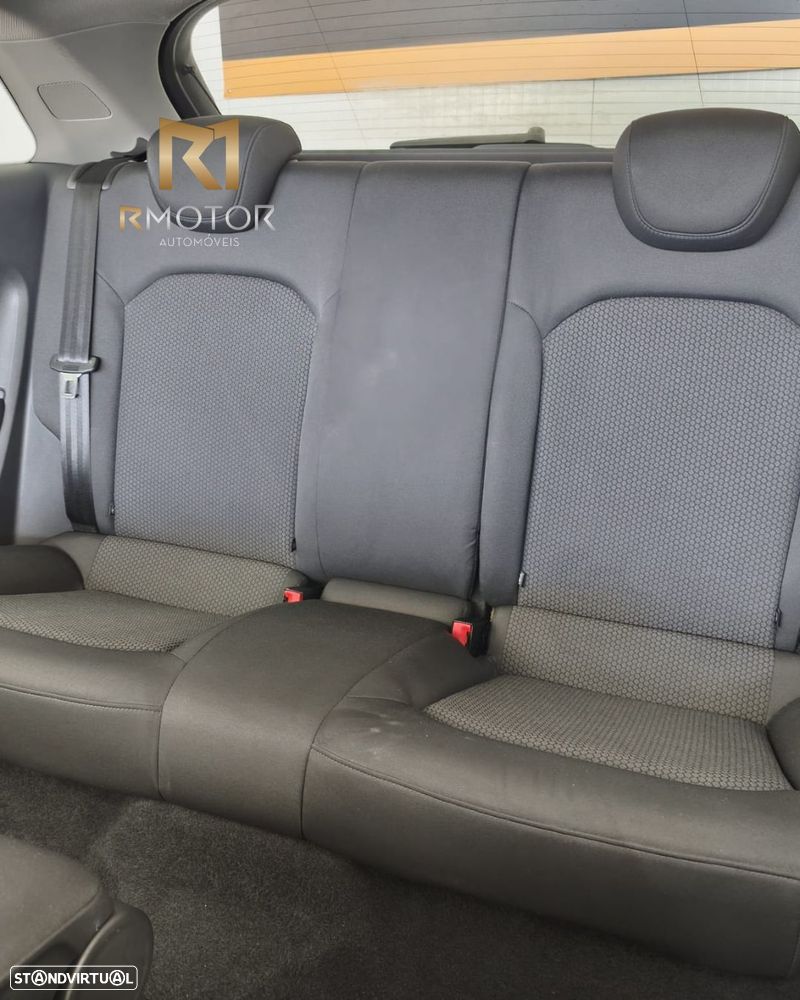 Audi A1 1.2 TFSI S line Sport Pack - 12