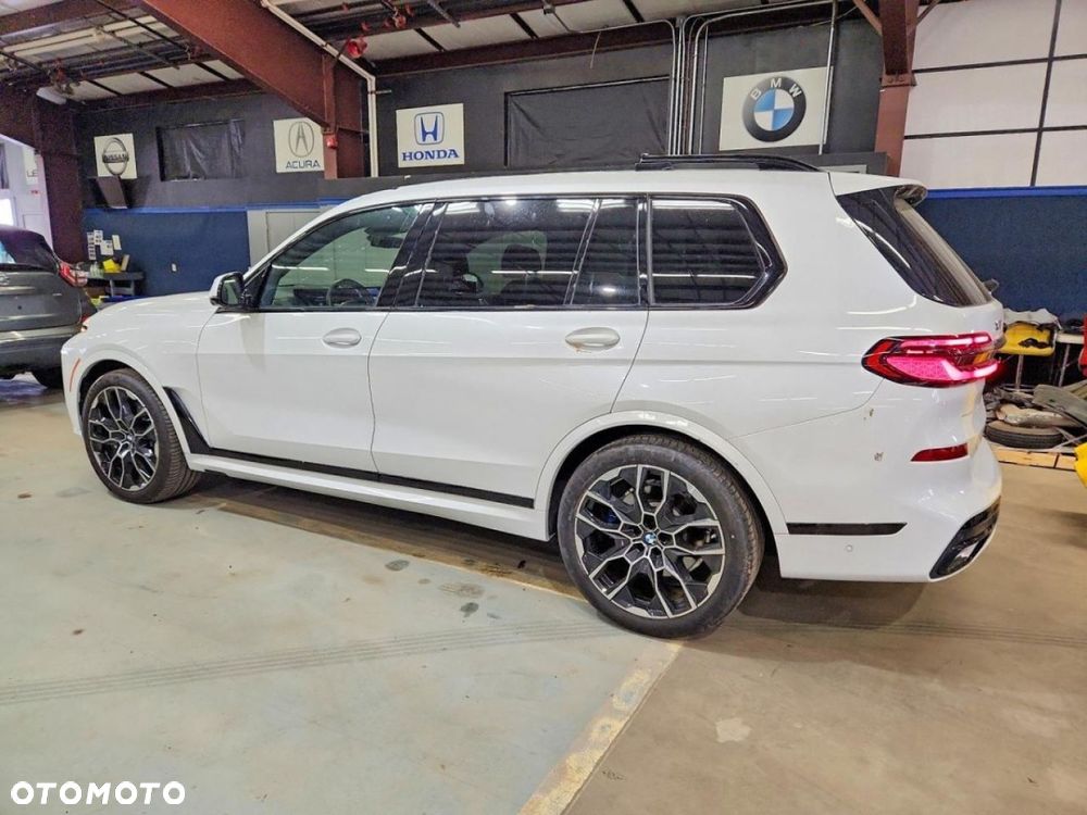 BMW X7 - 6