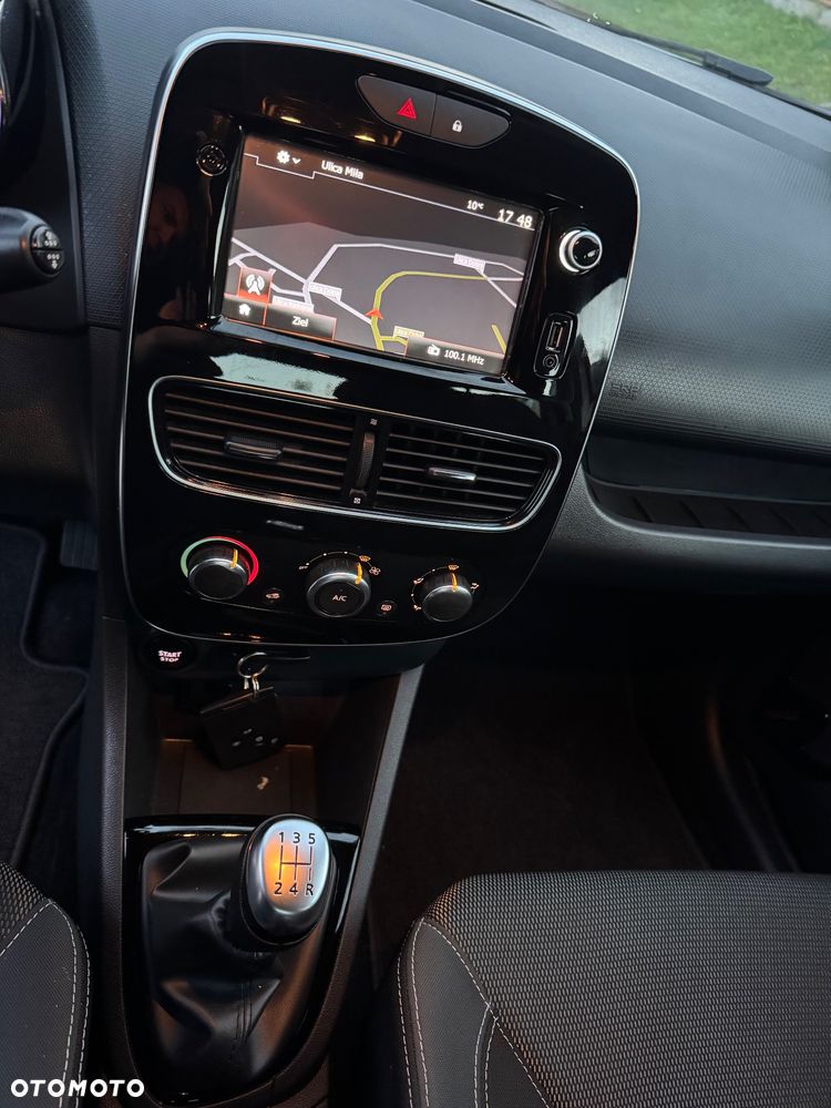 Renault Clio - 27