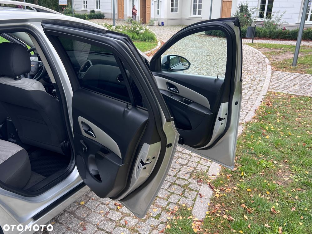 Chevrolet Cruze 1.6 LS - 20