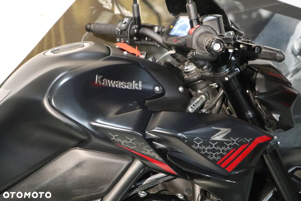 Kawasaki Z - 19