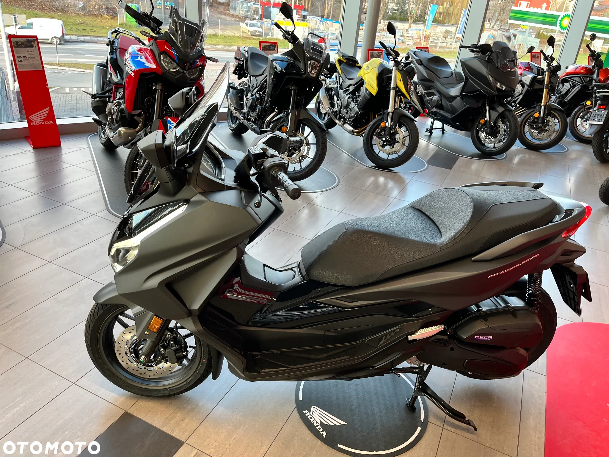 Honda NSS - 11