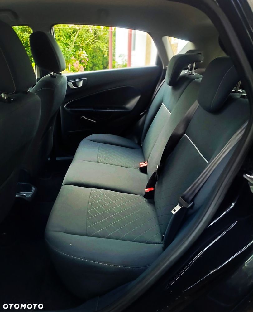 Ford Fiesta - 15