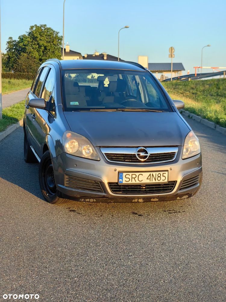 Opel Zafira - 1