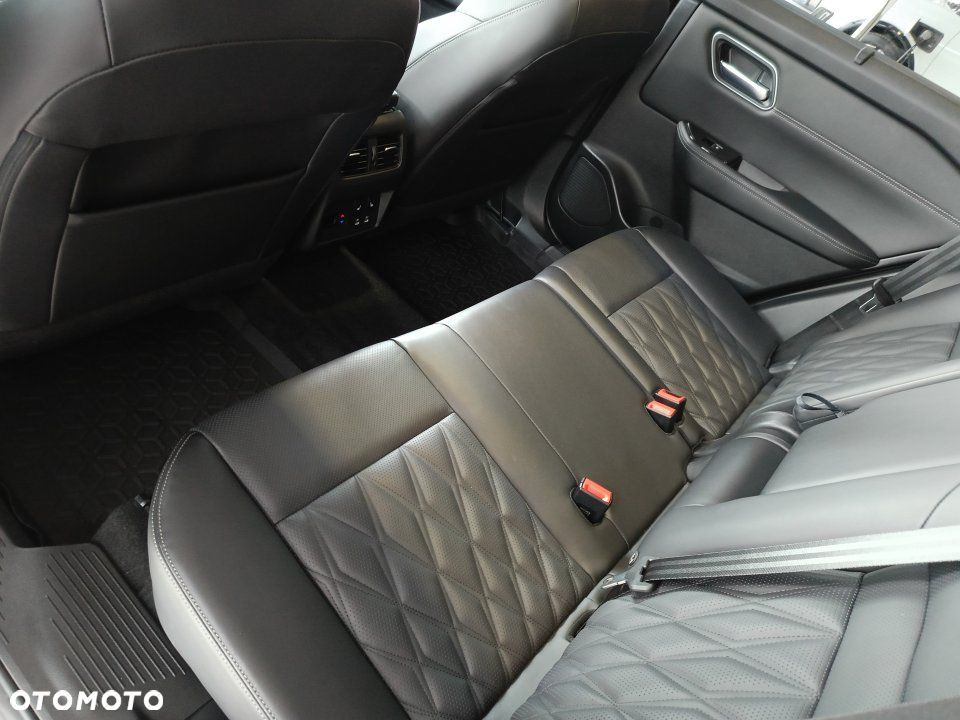 Nissan X-Trail - 14