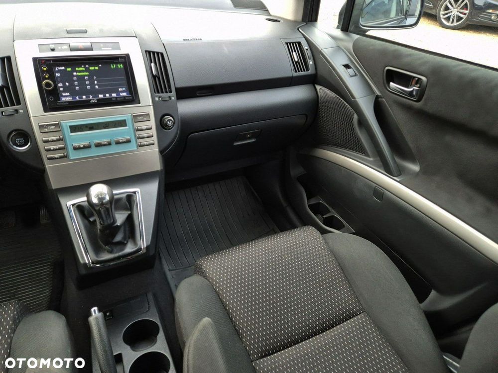 Toyota Corolla Verso 1.6 Terra - 24