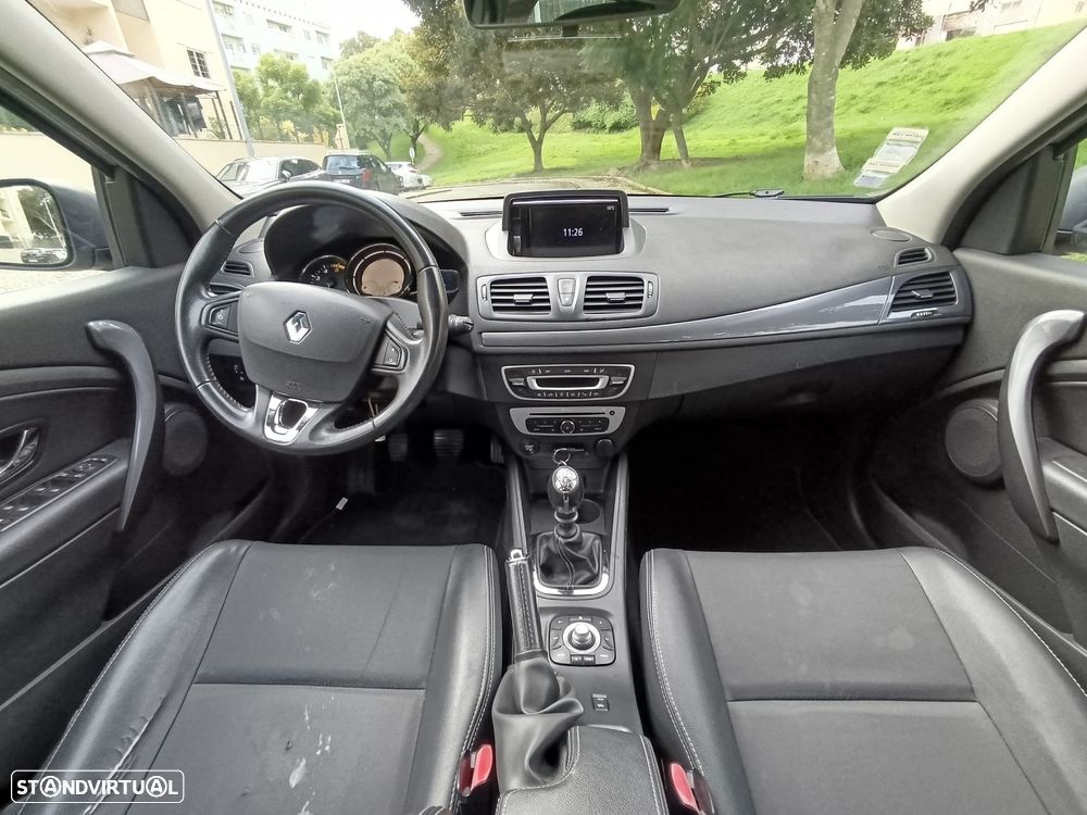 Renault Mégane Sport Tourer 1.5 Blue dCi Limited J17 - 25