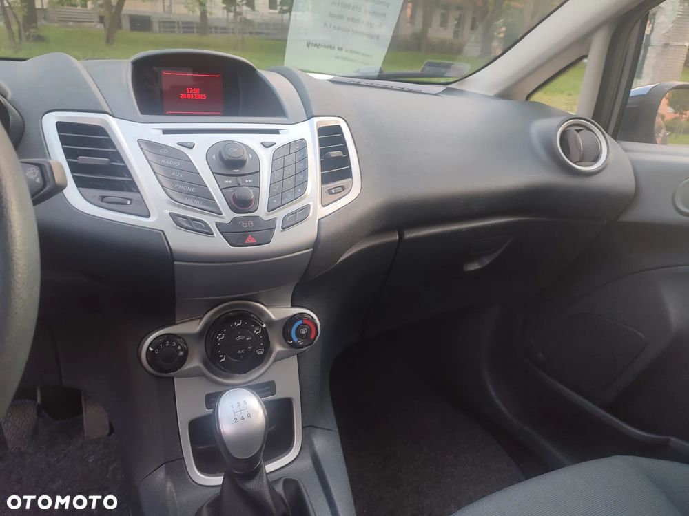 Ford Fiesta 1.4 TDCi Silver X plus - 7