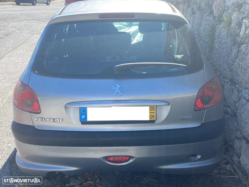Peugeot 206 1.1 Color Line - 4