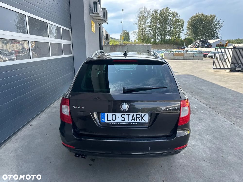 Skoda Superb 2.0 TDI 4x4 Ambition DSG - 5