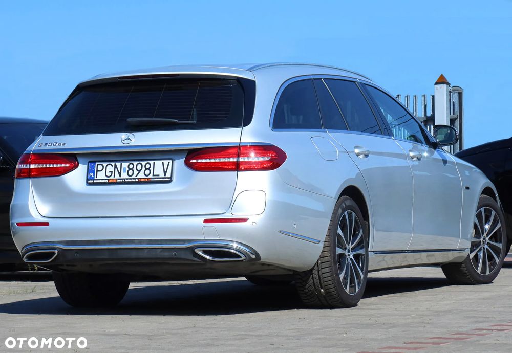 Mercedes-Benz Klasa E 300 de 9G-TRONIC Exclusive - 36
