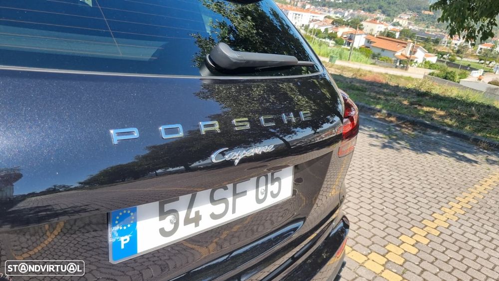 Porsche Cayenne Platinum Edition - 6