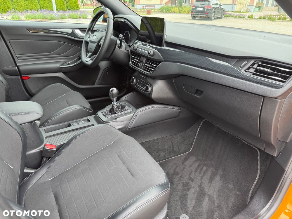 Ford Focus 2.3 EcoBoost S&S ST - 26