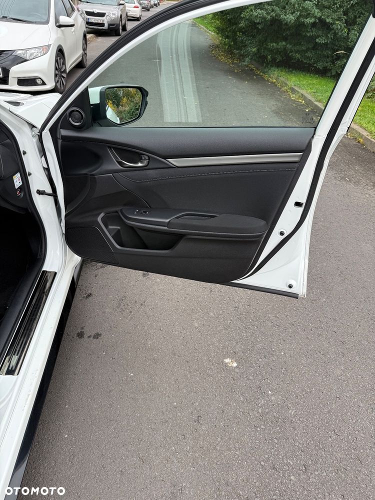 Honda Civic 1.5 T Sport (Navi) - 11