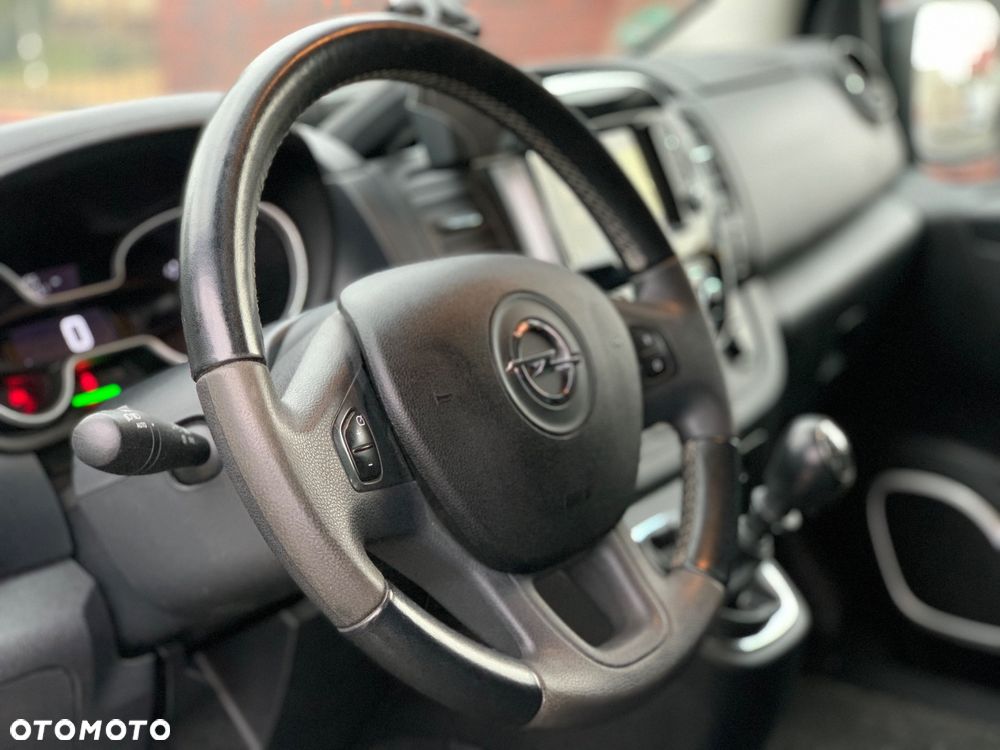 Opel Vivaro - 13