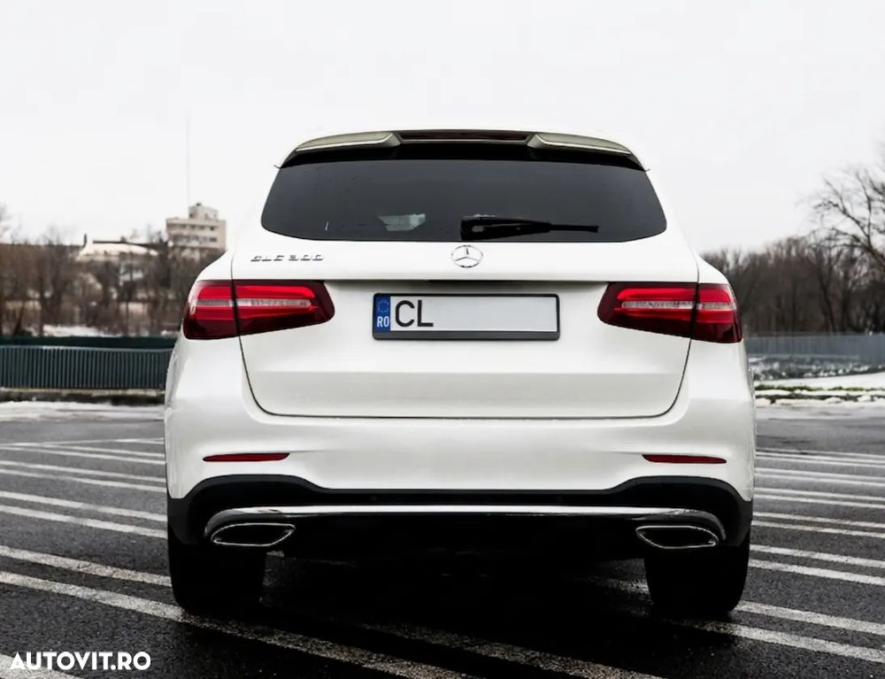 Mercedes-Benz GLC 300 4MATIC 9G-TRONIC AMG Line - 7