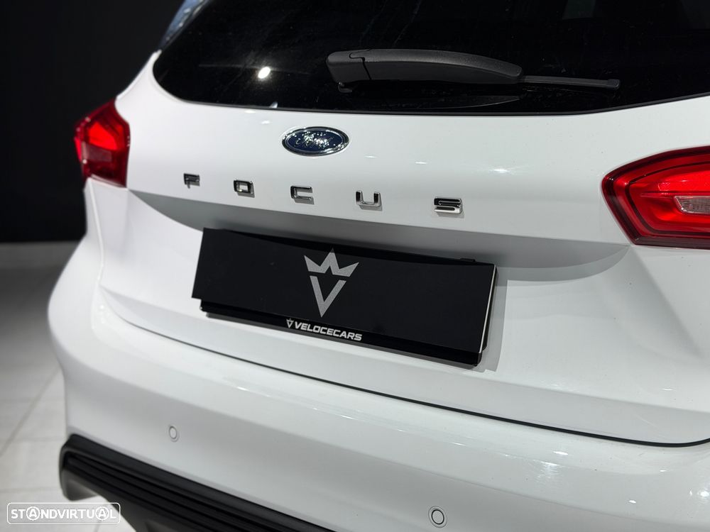 Ford Focus 1.0 EcoBoost ST-Line - 12