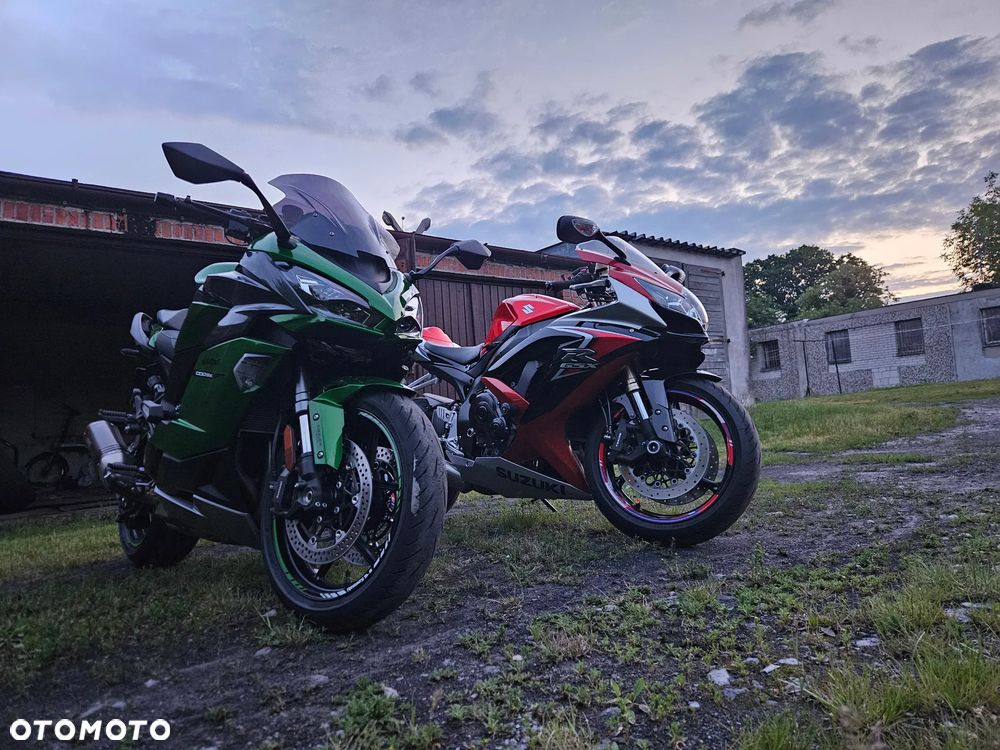 Suzuki GSX-R - 4