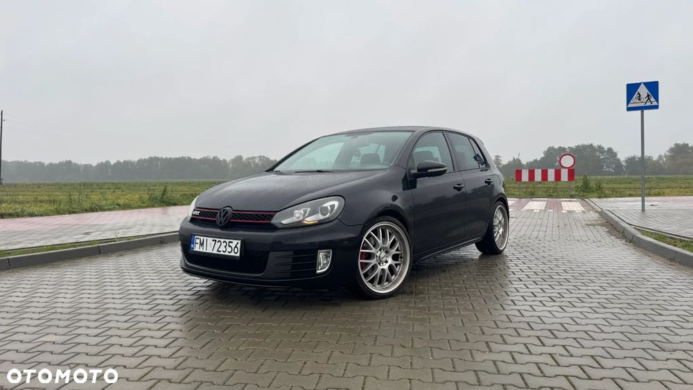 Volkswagen Golf VI 2.0 TSI GTI DSG - 2