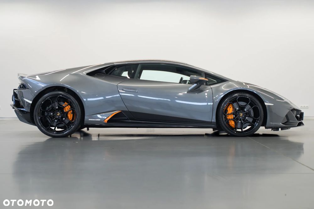Lamborghini Huracan EVO - 7