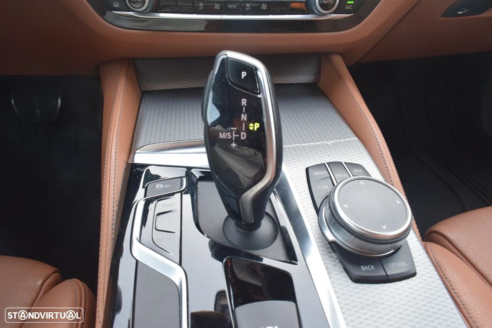 BMW 520 d Pack M Auto - 10