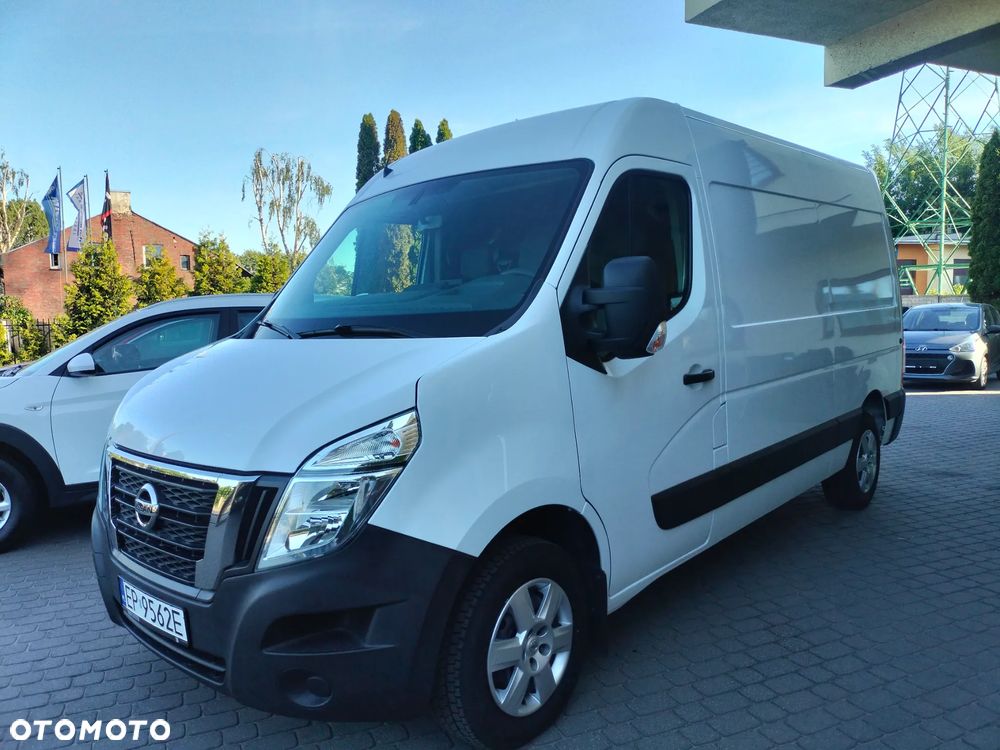 Nissan NV400 - 12
