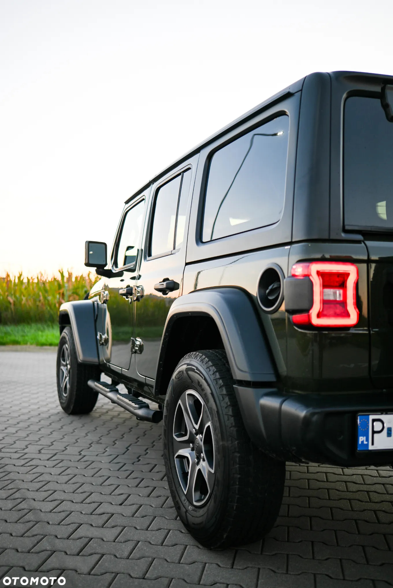 Jeep Wrangler - 13