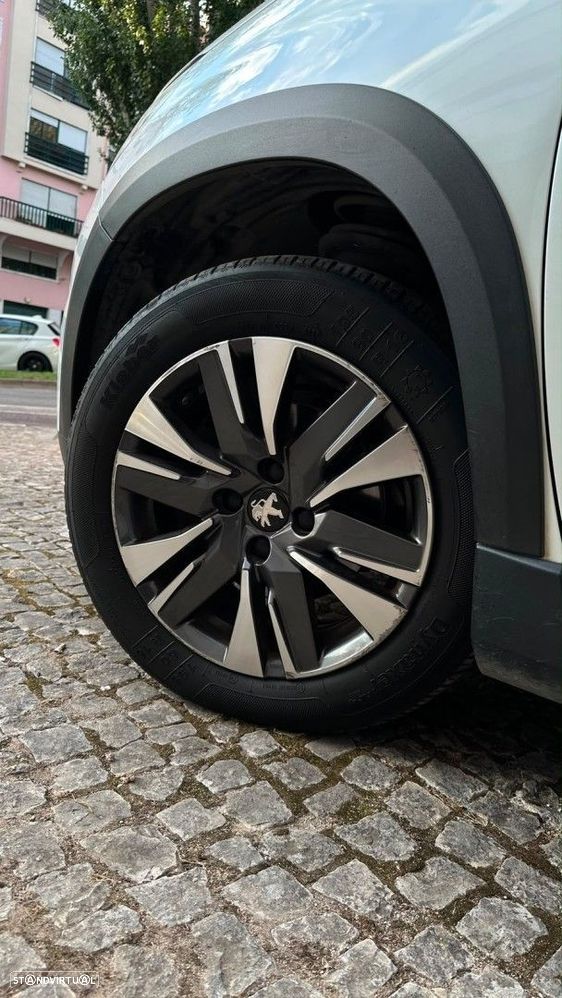 Peugeot 2008 1.2 PureTech Allure EAT6 - 18