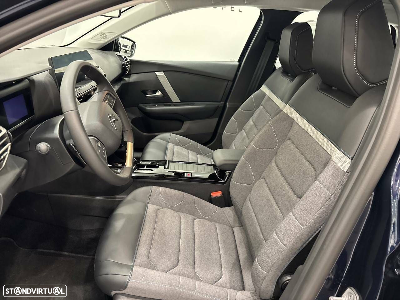 Citroën C4 1.2 PureTech Plus EAT8 - 9