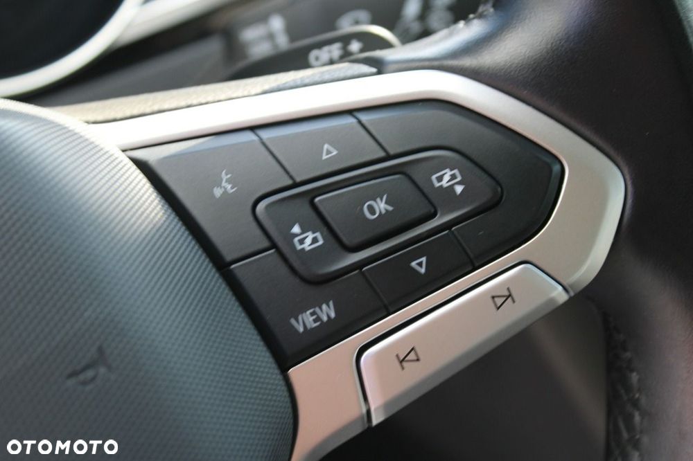 Volkswagen Passat - 23