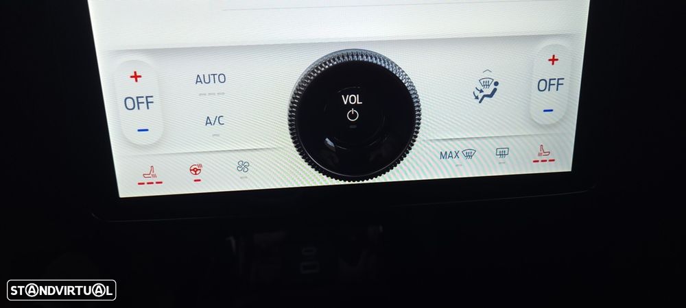 Ford Mustang Mach-E Standard - 33