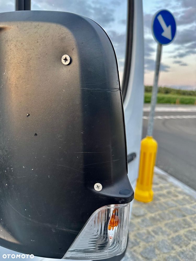Mercedes-Benz SPRINTER - 18