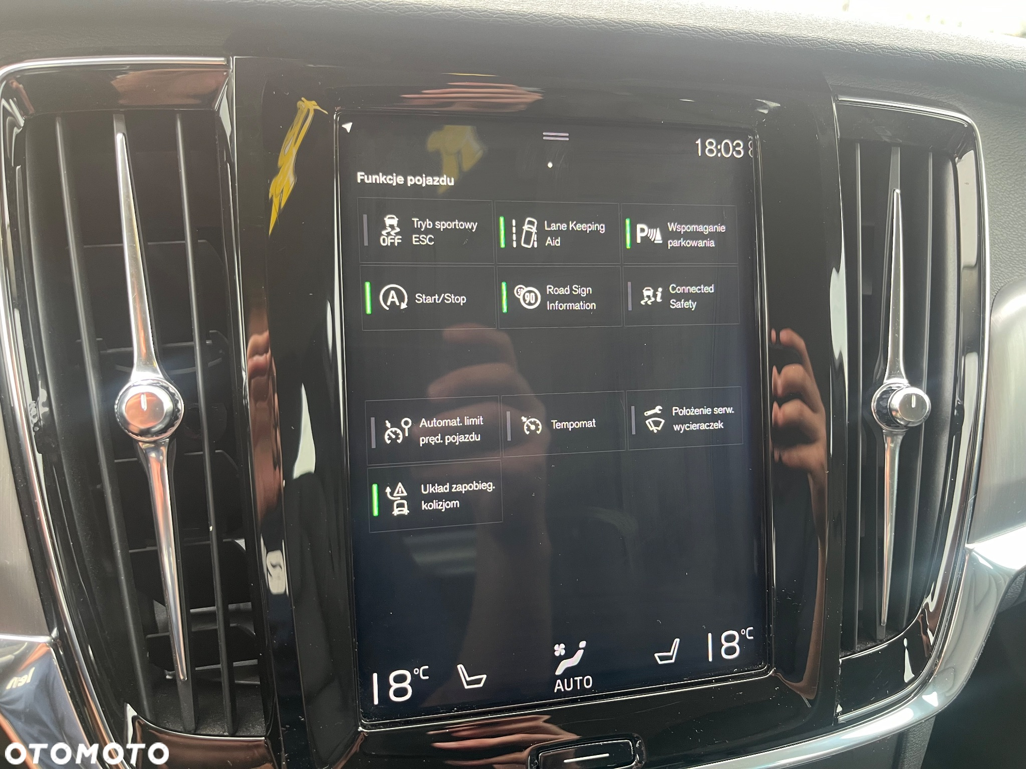 Volvo V90 D4 SCR Momentum Pro - 15